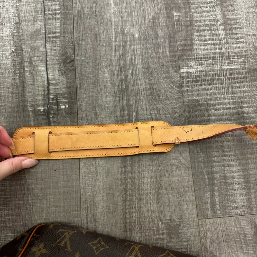 Louis Vuitton 2005 Batignolles Vertical Pm Brown Monogram Bag w/ Strap